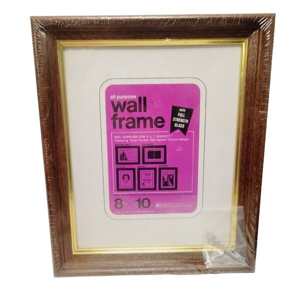 Vtg Metalcraft Regal Wood Frame Gold Trim Photo Picture Matted Hanging Wall - Picture 1 of 4